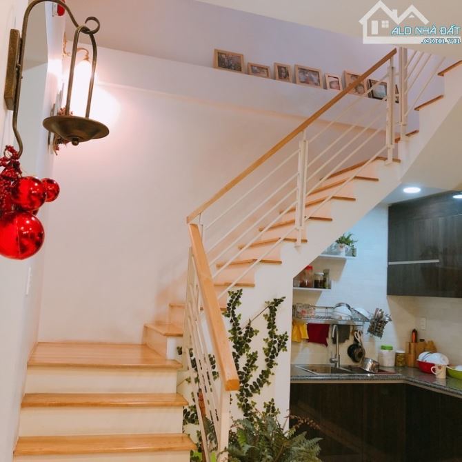 93M2 - 3 TẦNG- PHÒNG NGỦ TRỆT - NGUYỄN VĂN ĐẬU, BÌNH THẠNH - HẺM Ô TÔ -CHỈ 11 TỶ - 2