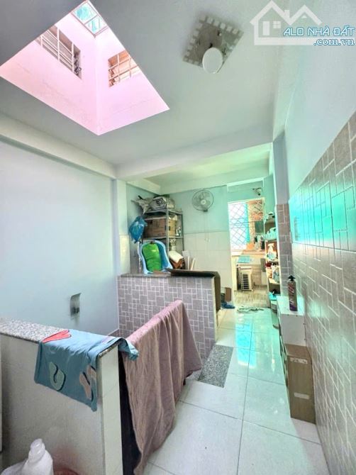 Bán nhà hẻm xe hơi Phú Nhuận, vị trí KD Hoàng Hoa Thám, 4 Tầng, 4Pn, 45m2, 7.15 Tỷ - 2