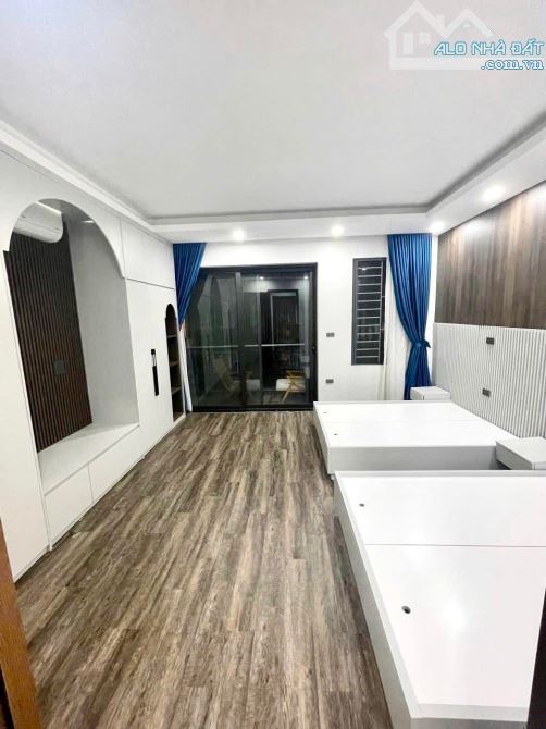 NHÀ ĐẸP VĂN KHÊ PHÂN LÔ Ô TÔ ĐỖ CỬA - 2