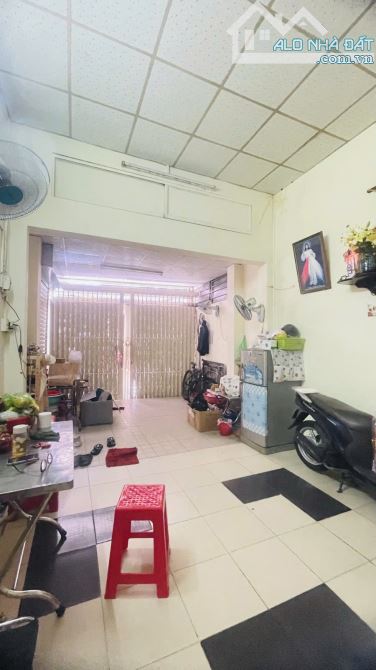Bán nhà vị trí kinh  doanh 7M Trịnh Đình Trọng Quận Tân Phú 3.8 x 19m -2T chỉ 6.2 tỷ tl - 2