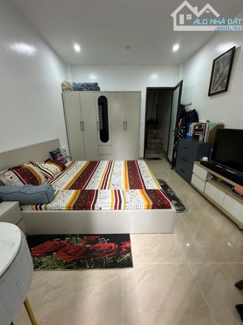 Hồ Tùng Mậu - 30m2 - 5 tầng - Lô góc - Gần phố - Phân lô - Hiếm nhà bán - 2