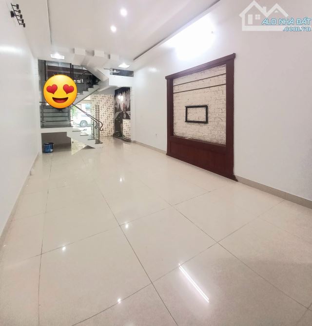 Bán nhà Trần Phú, Đằng Giang , Ngô Quyền. 10,5 tỷ, 5 tầng , 64m. - 2