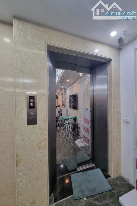 BÁN GẤP NHÀ ĐẸP PHÂN LÔ NGUYÊN HỒNG DT62m2 THANG MÁY VỈA HÈ- KINH DOANH - 2