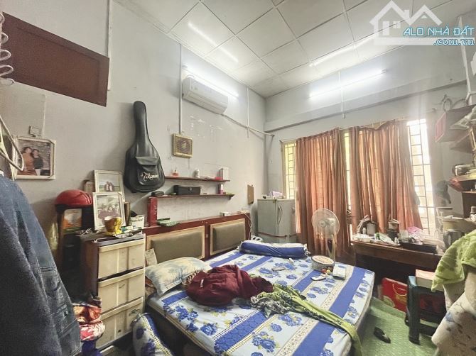 BÁN NHÀ MẶT TIỀN PHÚ NHUẬN- NGANG 7.5M*13M- XD CAO TẦNG- XE TẢI ĐỖ - 2