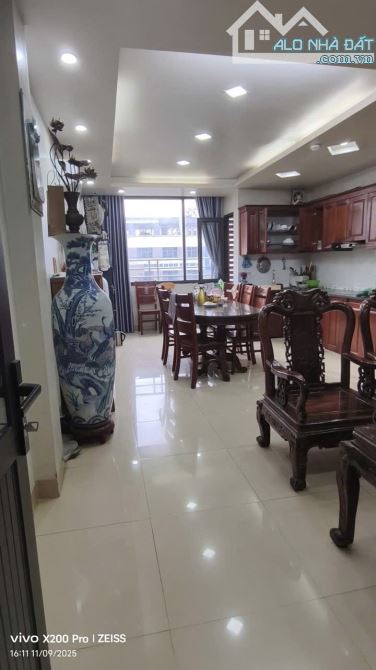 SIÊU VIP MẶT PHỐ VỊ TRÍ ĐẮC ĐỊA + MẶT NGÕ ÔTÔ - VỈA HÈ KINH DOANH KHỦNG 7 TẦNG THANG MÁY - 2
