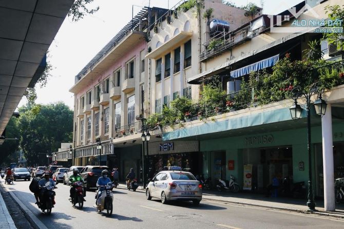 CÓ 1 02! MẶT PHỐ TRÀNG TIỀN - HÀNG XÓM TRÀNG TIỀN PLAZA - SỔ ĐỎ RIÊNG - GIÁ TỐT. - 2