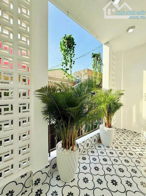 Chỉ với 3 tỷ 120 triệu mua nhà đẹp đường số 38, H.B.Chánh, Q.Thủ Đức, 75m2, sổ hồng riêng - 2