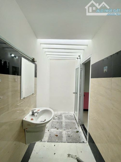 Nhà Đường Liên Hoa . Giá 2.7tỷ . 99
