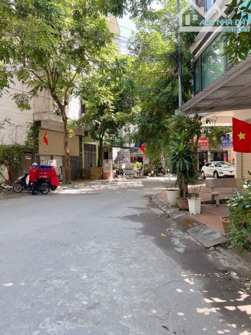 Bán đất phân lô vỉa hè TĐC Phú Diễn 40m2 mặt tiền 4,5m 12,6 tỷ - 2