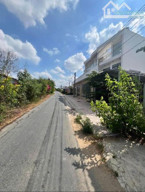 BÁN GẤP NHÀ CẤP 4 Ở TÂN AN HỘI CỦ CHI 5x21 ( 105m2 ) 630 TRIỆU SỔ HỒNG ĐẦY ĐỦ - 2