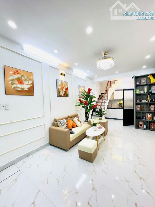 Bán nhà 3 tầng- Chùa hàng- lê chân- Giá 1,99 tỷ- 24m2🍎 - 2