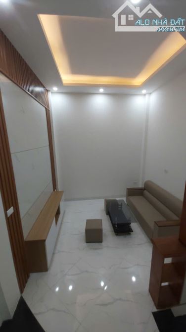 CHỦ NHÀ CẦN TIỀN GIÁ NÀO CŨNG BÁN CĂN 5T, 30M2 DUY NHẤT TẠI MẬU LƯƠNG - KIẾN HƯNG - 2