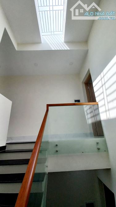 Chỉ 2 triệu8 Phòng trọ 27m2 Hẻm 1147 Nguyễn Duy Trinh gần ĐH Tài Chính - 2