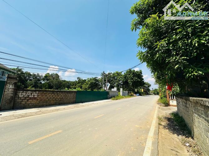 BÁN NHANH LÔ ĐẤT MẶT ĐƯỜNG PHAN ĐÌNH GIÓT CÓ DT 902m2 VỊ TRÍ NGAY CẠNH LƯƠNG SƠN RETREAT - 2