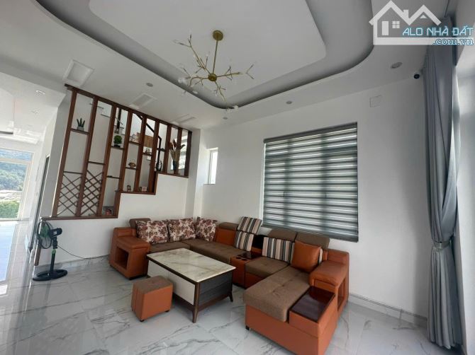 Biệt Thự Mặt Tiền mới 100%– An Sơn, Đà Lạt – 280m² – 20 tỷ giá tốt nhất thị trường - 2