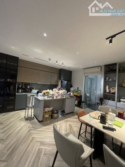 Cực hiếm! Nhà ngõ 234 Hoàng Quốc Việt, ôtô tránh, thang máy, thông sàn, 68m²*5T,giá 21 tỷ - 2