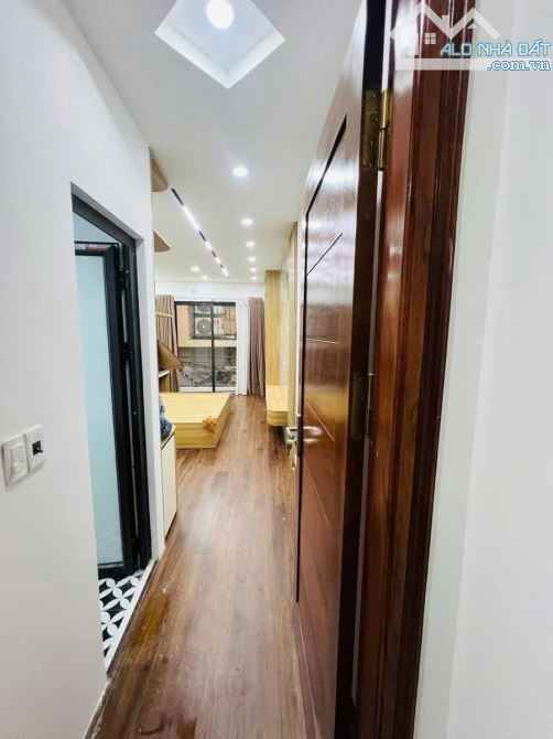 Xuân Thủy 7 tầng thang máy full nội thất nhà đẹp 36m giá 12.5 tỷ - 2