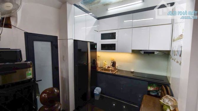 NHÀ ĐẸP PHÚ MỸ – 40M² – 5 TẦNG – 3.9M MẶT TIỀN – GIÁ 10.8 TỶ - 2