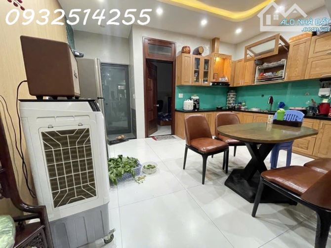 55 - Nguyễn Thành Hãn - Khu quân đội - Nhà 3 Tầng 3 mê kiên cố -105m2 - Nhà Sang - Đẹp - - 2
