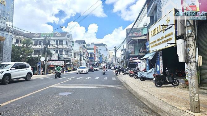 🏡 BÁN NHÀ MẶT TIỀN SỔ RIÊNG ĐƯỜNG NGUYỄN CÔNG TRỨ - NGAY TRUNG TÂM ĐÀ LẠT - 2