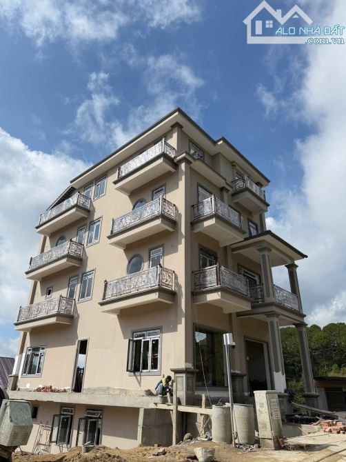 Mới tinh 100%!  Biệt Thự Mặt Tiền – An Sơn, Đà Lạt | 312.5m² – 29 Tỷ - 9PN - 2