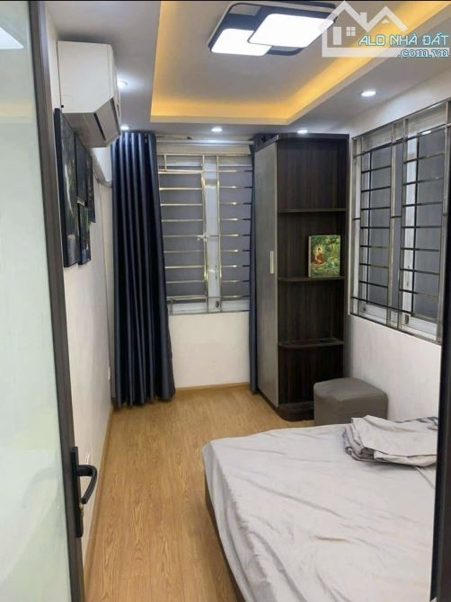 NHÀ ĐẸP PHỐ MINH KHAI : 16M / 3 TẦNG / 2 PHÒNG NGỦ / GIÁ 3.75 TY - 2