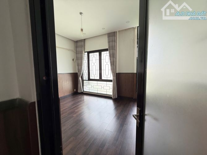BÁN NHÀ 1 TRÊT 1 LẦU  KIÊN CỐ ĐƯỜNG TRẦN CỪ NGAY TP CAFE TRUNG NGUYÊN 5.6 Tỷ - 2