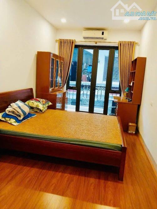 BÁN NHÀ PHÂN LÔ CÁN BỘ ĐỘI NHÂN – LÔ GÓC 2 THOÁNG – 5 TẦNG 45M2- NGÕ Ô TÔ – GIÁ 15.7 TỶ - 2