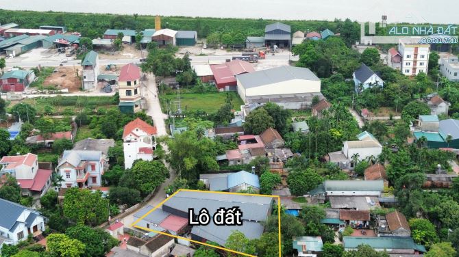 Bán gấp gần 700m - sẵn nhà xưởng - gần đường QL21 - giá đầu tư - 2