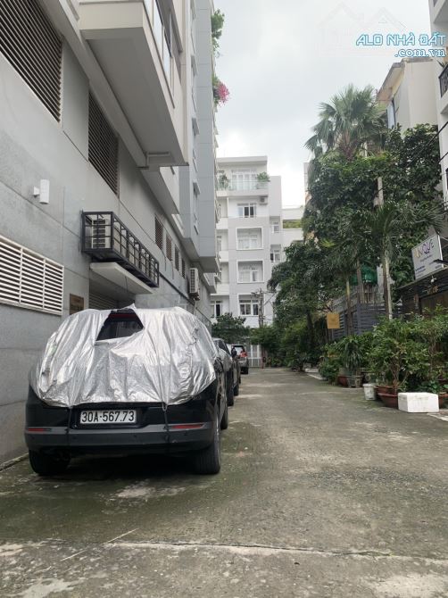 1 đời chủ! hẻm 6m Nam Kỳ Khởi Nghĩa, P8. Q3. DT : 4.2*16m. KC : 4 tầng. Gía 19.5 tỷ TL - 2