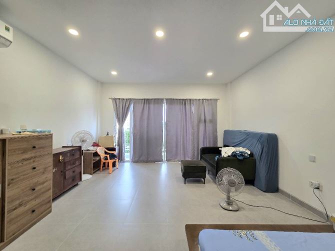 Hẻm xe tải . 6 tầng BTCT. 81M2 (5×16) - 7PN . NGAY EMART . PHAN VĂN TRỊ . - 2