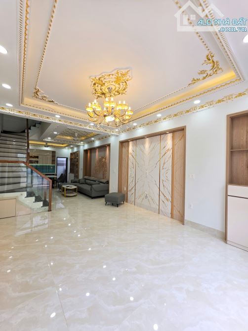 7,2Tỷ TL🔥Bán nhà Đúc 4 Tấm Hoàn Công, full nội thất gần làng đại học, p.Bình An, Tp.Dĩ An - 2