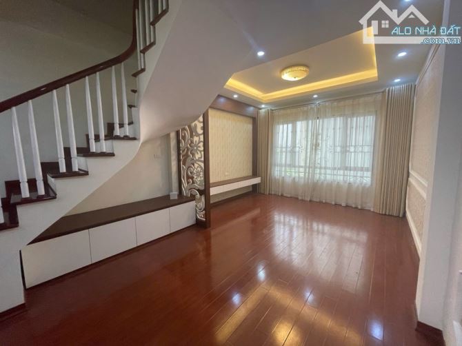 VÕNG THỊ - NHÀ ĐẸP FULL ĐỒ Ở NGAY SIÊU HIẾM, AN SINH CỰC ĐỈNH TRUNG TÂM TÂY HỒ CHỈ 15TỶ2 - 2