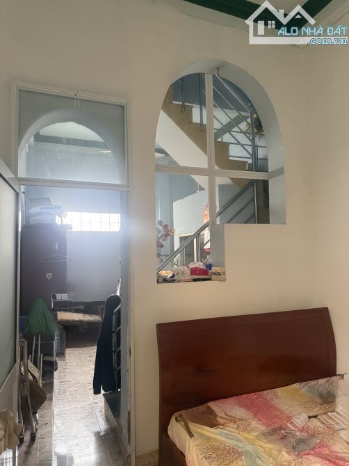 Bá nhà Đường Lê Trực F7 Bình Thạnh 89m2 -3tầng- 5pn -3wc giá 10,5 ty TL - 2