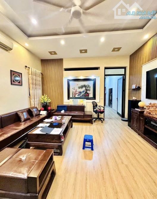 Phố hiếm Liễu Giai, phân lô, ô tô vào nhà, 51m, mặt tiền 4.3m, chỉ 20 tỷ - 2