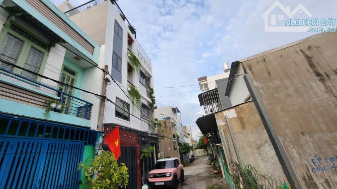 NHÀ PHỐ MỚI 4 TẦNG - HẺM 1/ QUỚI AN, THẠNH XUÂN 25 – P. THỚI AN, Q12 - 2