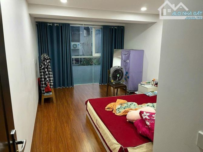 Cần bán Căn chung cư trung tâm quận Ba đình, DT 124m2:3PN, 2VS, full NT. Giá 6,5 tỷ. - 2
