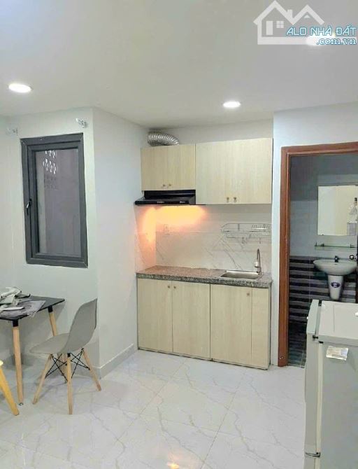 HIẾM, bán CHDV 5Tầng (5 x 19) NỞ 6m, hẻm OTO tránh (thu nhập 850tr/năm), có Ô THANG MÁY - 2