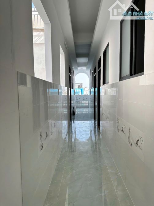 Bán CHDV Hẽm 12M Nguyễn Hữu Tiến - Tân Phú - 8.6 x 32m 6 Lầu 31.5 Tỷ - 2