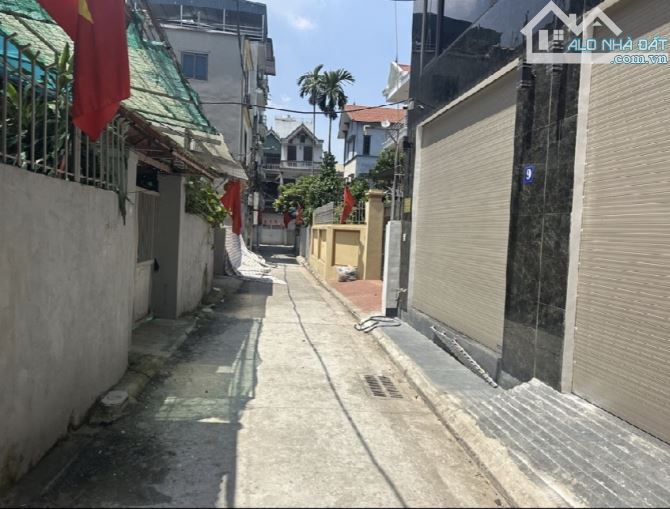 ✨NHÀ 6 TẦNG – MỚI KÍNH KOONG – GIANG BIÊN✨ 📍Diện tích 32m², mặt tiền 3,5m – Gần ô tô trán - 2