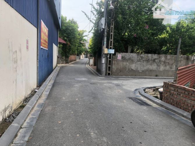 74m Quan Âm Bắc Hồng - Ô Tô Đỗ Cửa - Đất 2 Mặt Tiền Trước Sau Giá Mềm So Với Khu Vực - 2