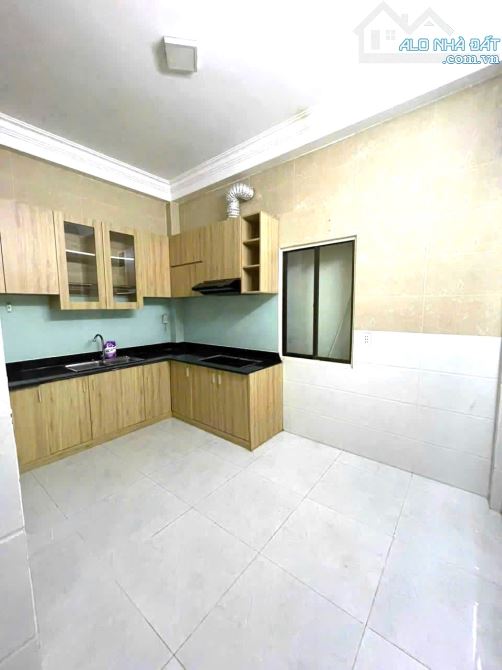 Bán nhà HẺM XE HƠI Mai Xuân Thưởng BTH, 4 tầng, sổ vuông A4, chỉ 6.x tỷ - 2