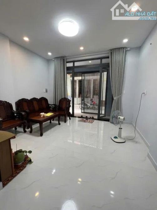 NHÀ ĐẸP TÂN PHÚ – 2 TẦNG BTCT – HẺM SẠCH, AN NINH – 4.5 TỶ -  45m² (4.5 x 10m – - 2