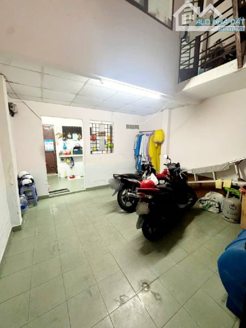 QUẬN 8! NGAY PHƯỜNG 1_CÓ NGAY CĂN 3TẦNG VỪA Ở VÀ KINH DOANH,HẺM XE HƠI - 2