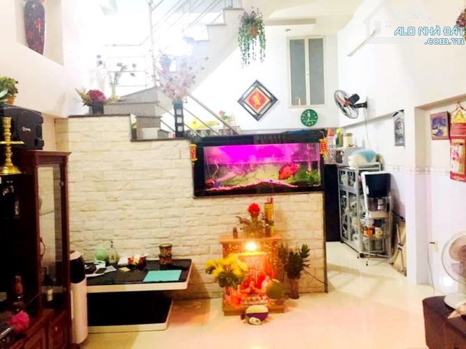 Bán nhà hẻm Lê Văn Lương P Tân Quy Quận 7.  50m2 - 2