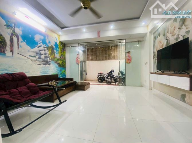 Nhà 3 tầng An Đồng, An Dương, Hải Phòng ô tô để cả ngày giá 2,35 tỷ - 2
