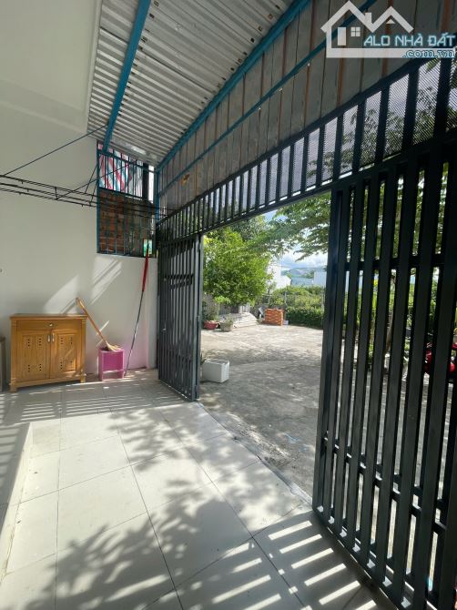 BÁN NHÀ MỚI GÁC LỬNG HẺM ĐƯỜNG PHÚ NÔNG , TP NHA TRANG GIÁ 2,830 TỶ - 2