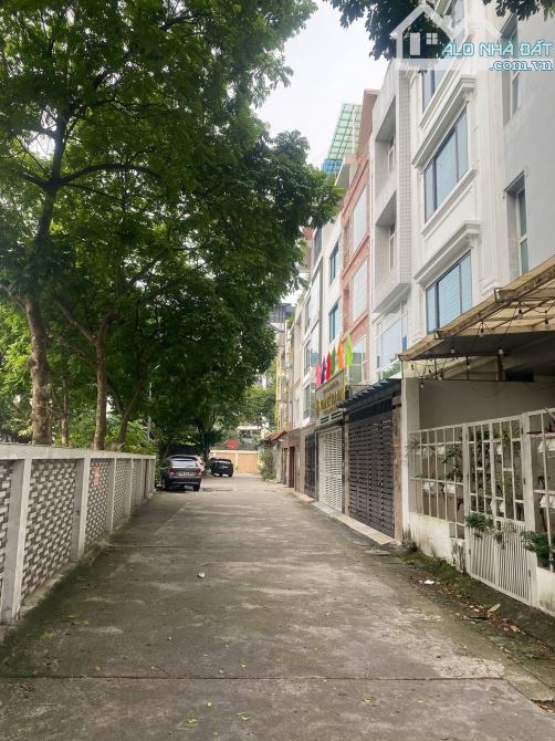 Tây Hồ - Khu liền kề cán bộ - 85m2 - Mặt tiền 5.5m - chỉ 34 tỷ. Nhà 5 tầng gara rộng, công - 2