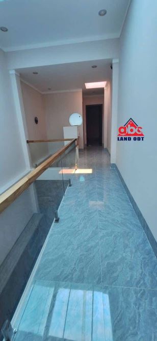 BÁN NHÀ ĐẸP SÂN OTO PHƯỜNG THỐNG NHẤT - 2