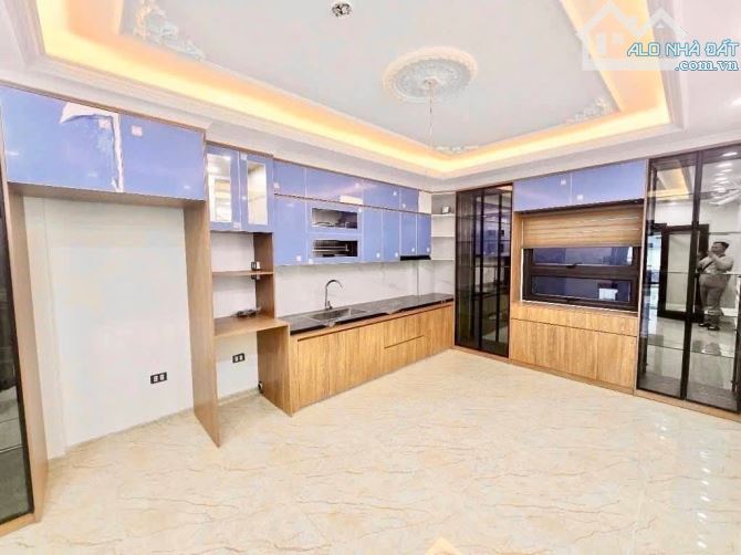 ( HÀNG TUYỂN CHỌN) Mặt ngõ Đội Cấn - DT  51m2 - 7 tầng thang máy - MT 4m  - Cách phố 10m. - 2